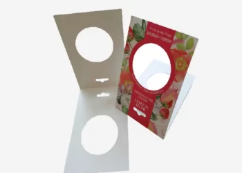 header-card-packaging-mockup