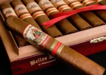 7 Ways to Completely Revamp Your Custom Cigar Boxes